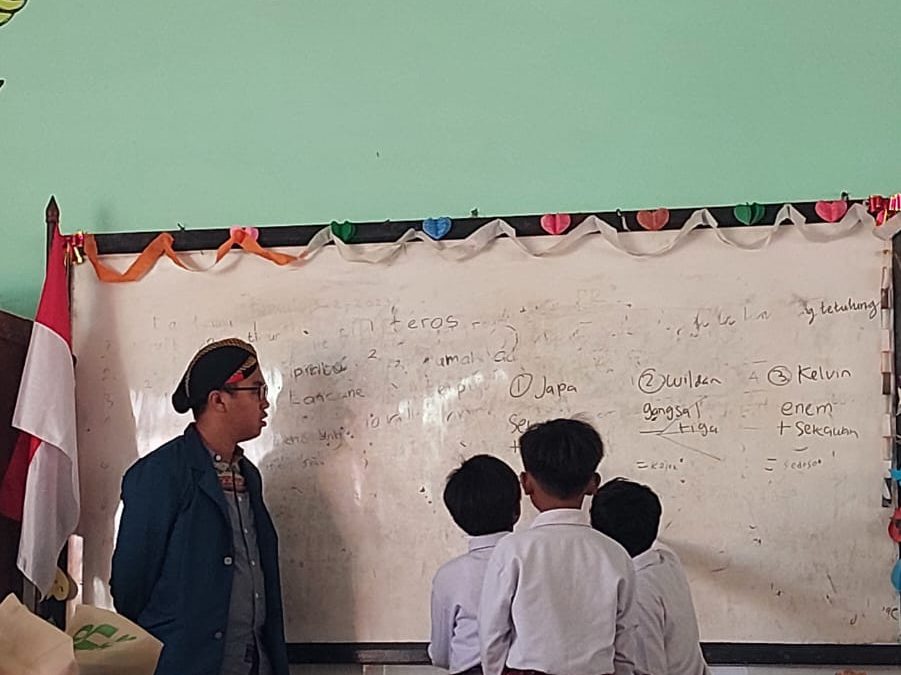 KKN Mahasiswa Series #5: Momen Anak-anak SD Melestarikan Budaya Jawa dalam Kegiatan MPLS Bersama Mahasiswa KKN UNDIP